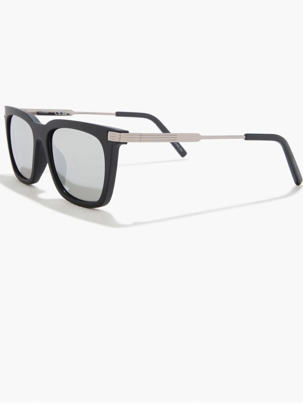 Vince Camuto Black Frame Silver-Tone Arm Sunglasses